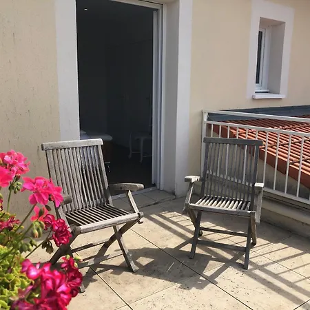 Bed and Breakfast Les D'hotes De Pascale 3*