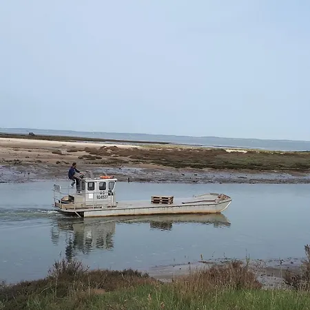 Les D'hotes De Pascale Oda ve Kahvaltı 3*