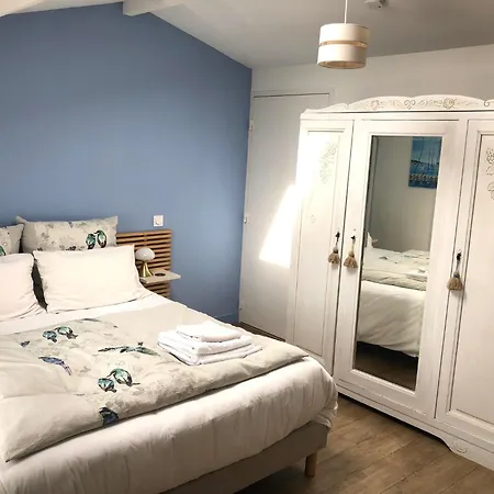 Les D'hotes De Pascale Bed & Breakfast Mios