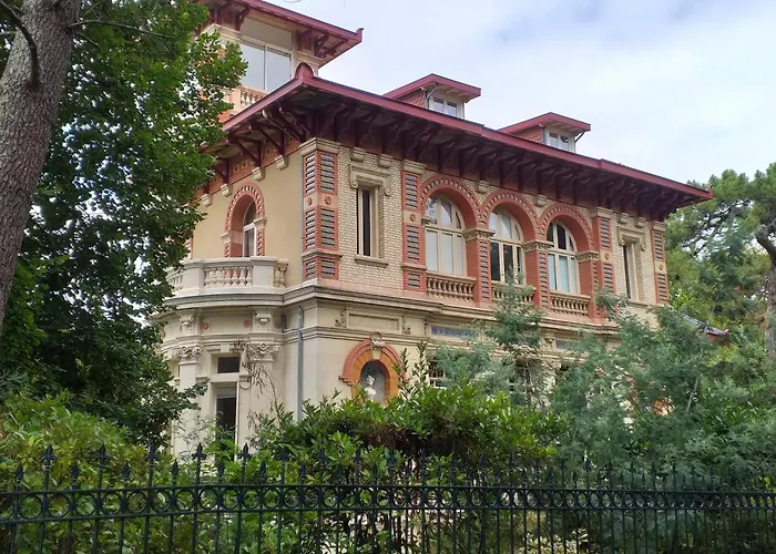 Bed & Breakfast Les D'hotes De Pascale